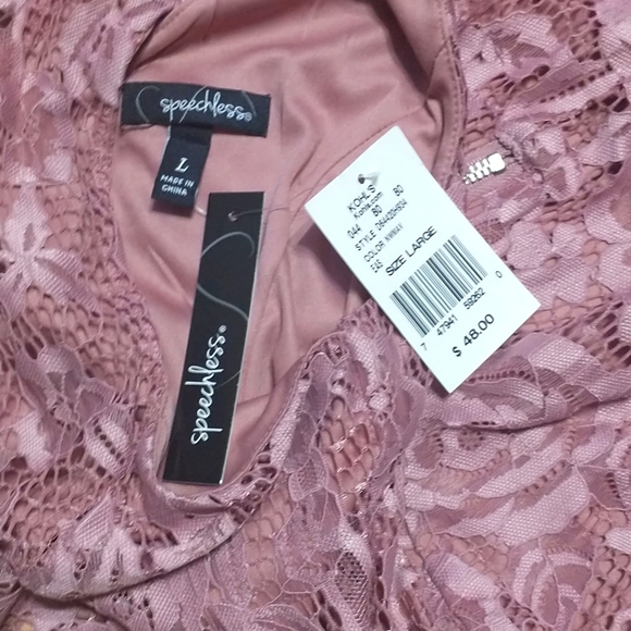 Speechless dress - Picture 3 of 3